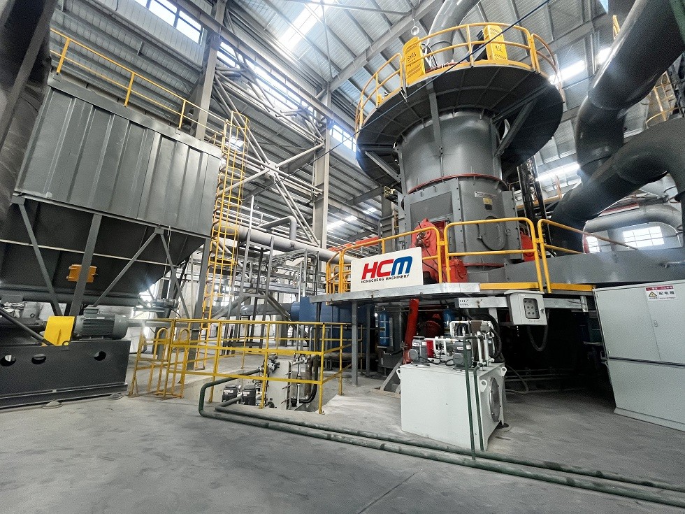 What are the advantages of using HCM grinding mill for processing calcined coke?