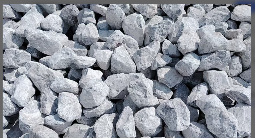 vertical pendulum Raymond mill increase output 40% for limestone